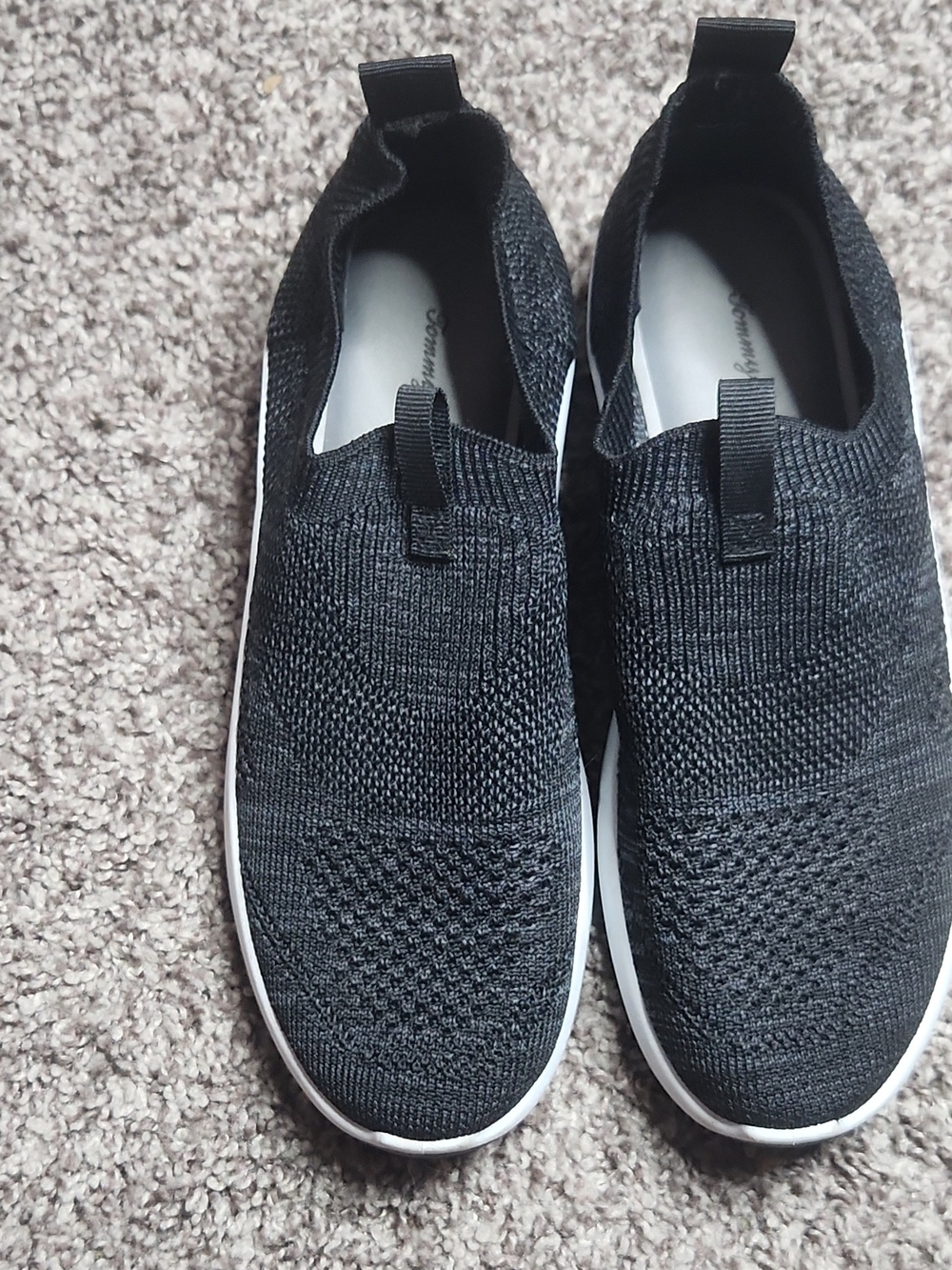 Tommy Bahama Womens Black Knit Slip-On Sneakers with White Trim Sz 7.5